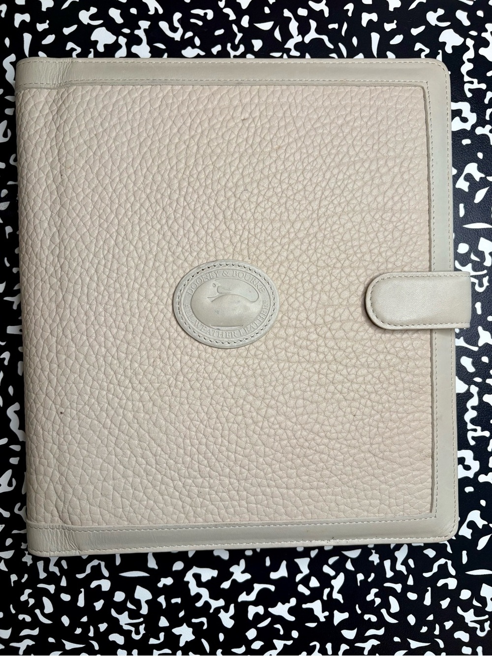 vintage dooney & bourke all weather leather organizer planner cream